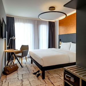 Comfort Zimmer mit Kingsize-Bett